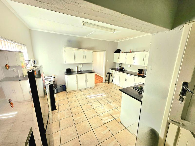 House For Sale in Somerset East Central - Photo 5