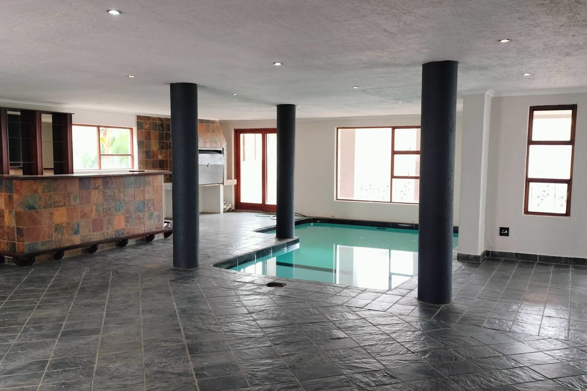 House For Sale in Rangeview - Photo 2