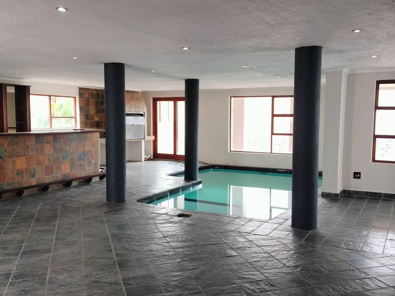 House For Sale in Rangeview - Photo 2