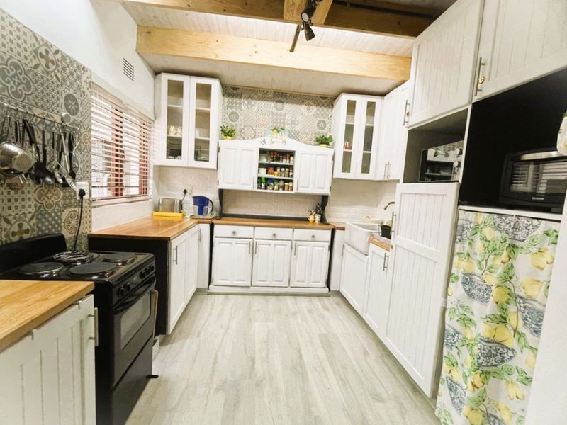 House For Sale in Kingfisher Creek - Photo 9