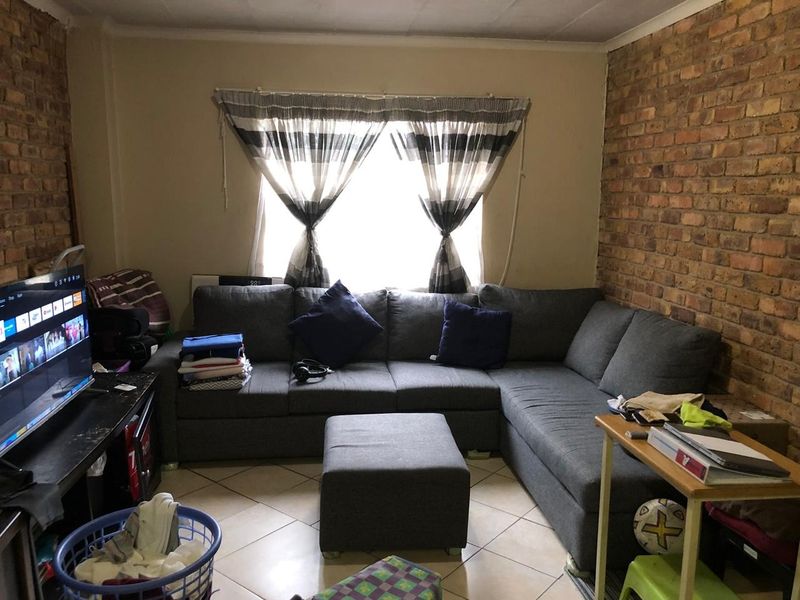 Apartment For Sale in Pretoria West - Photo 2