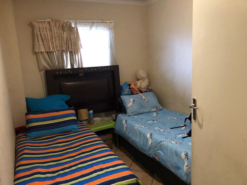 Apartment For Sale in Pretoria West - Photo 4