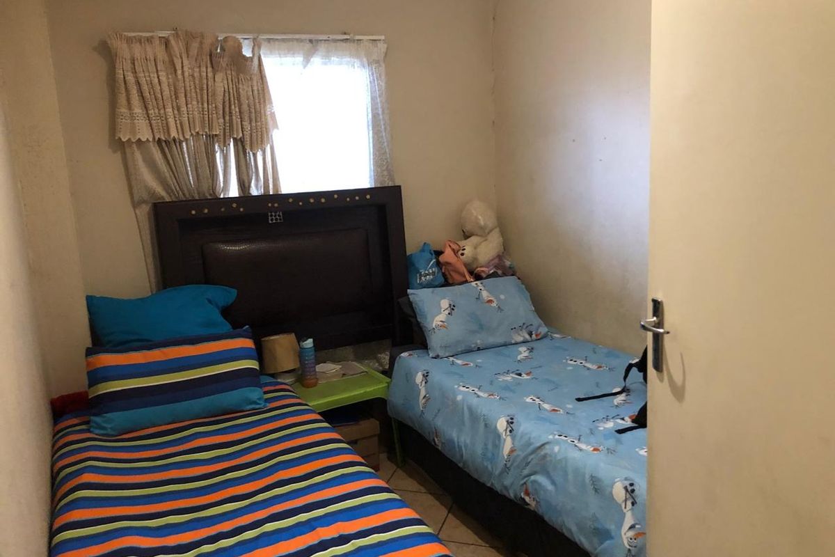 Apartment For Sale in Pretoria West - Photo 4