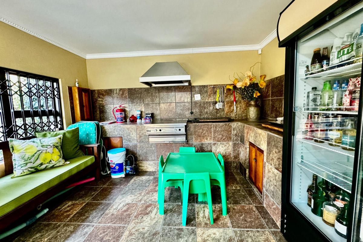 House For Sale in Kinross - Photo 5