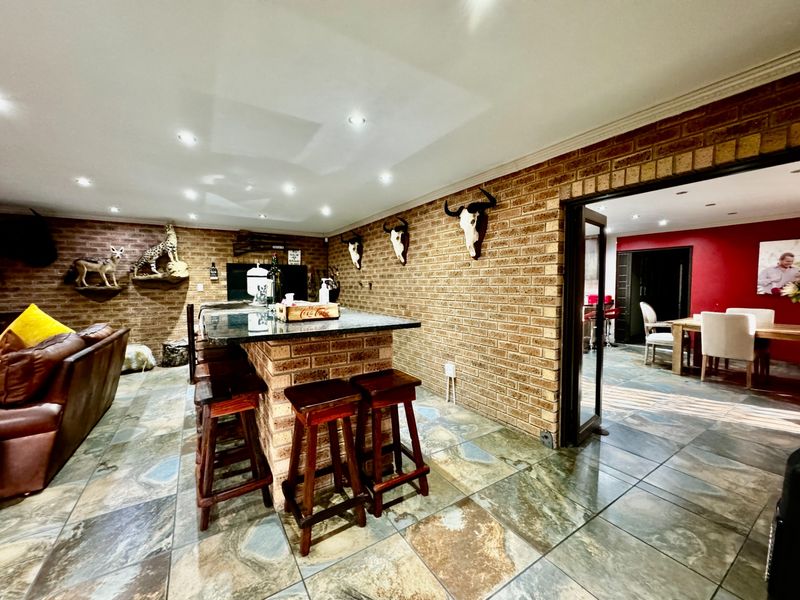 House For Sale in Kinross - Photo 8