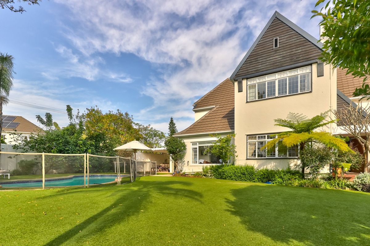 House For Sale in Rondebosch - Photo 3