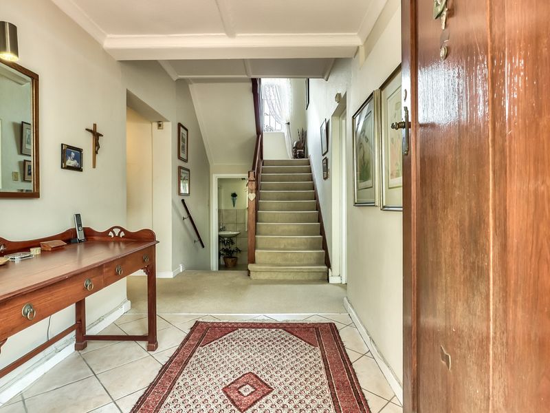 House For Sale in Rondebosch - Photo 6