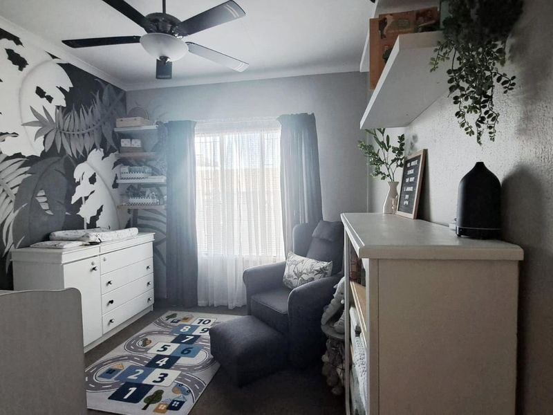 Townhouse For Sale in Rooihuiskraal - Photo 10