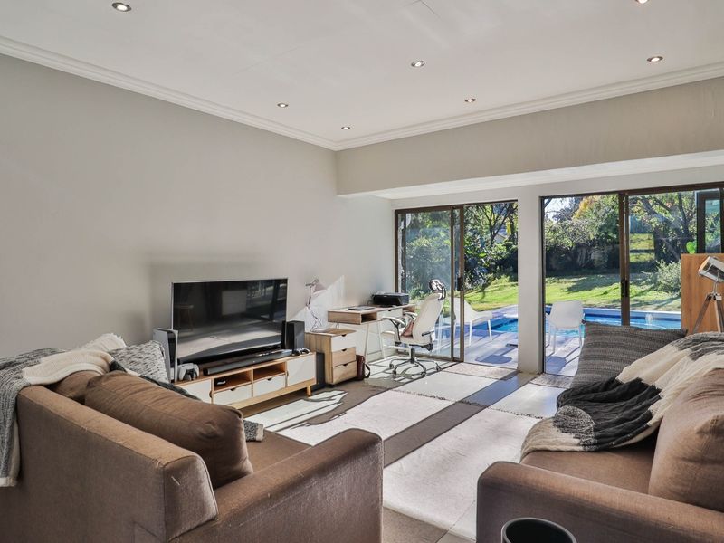 House For Sale in Bryanston - Photo 5