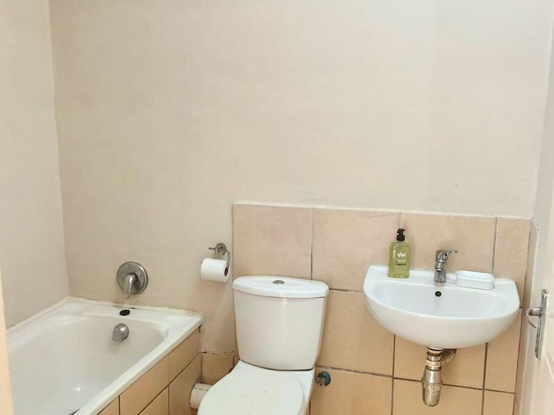 Apartment For Sale in Whispering Pines - Photo 9