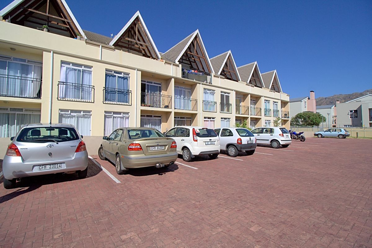 Apartment For Sale in Whispering Pines - Photo 4