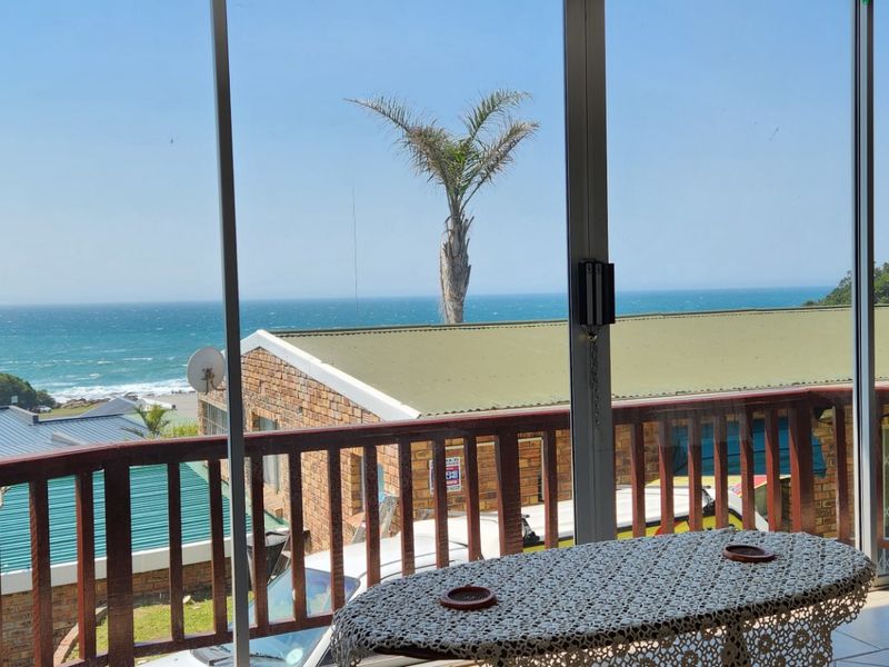 House For Sale in Cintsa West - Photo 1