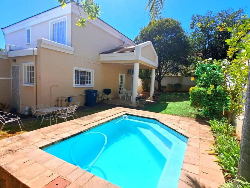 Townhouse For Sale in Sterrewag - Photo 3