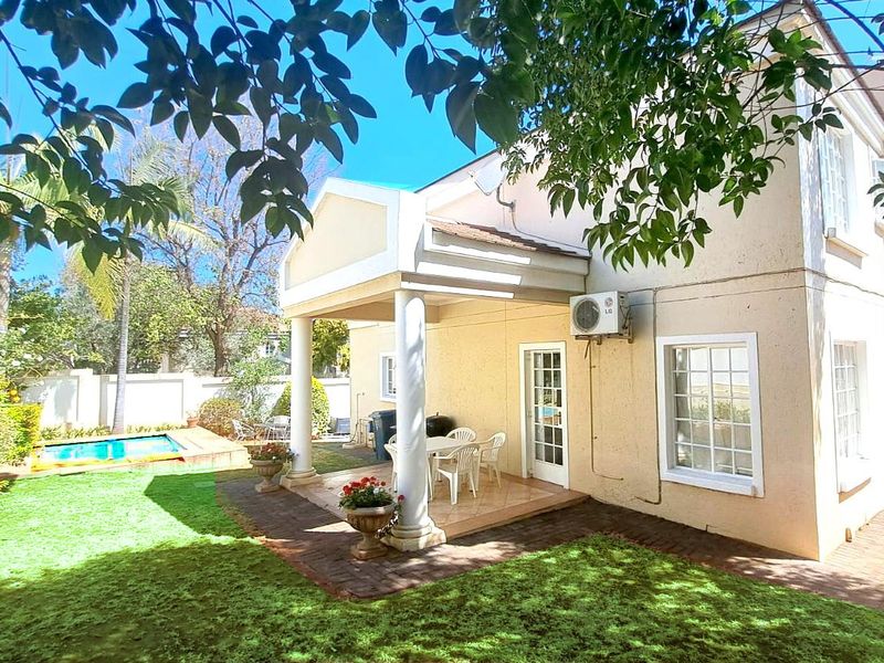 Townhouse For Sale in Sterrewag - Photo 2