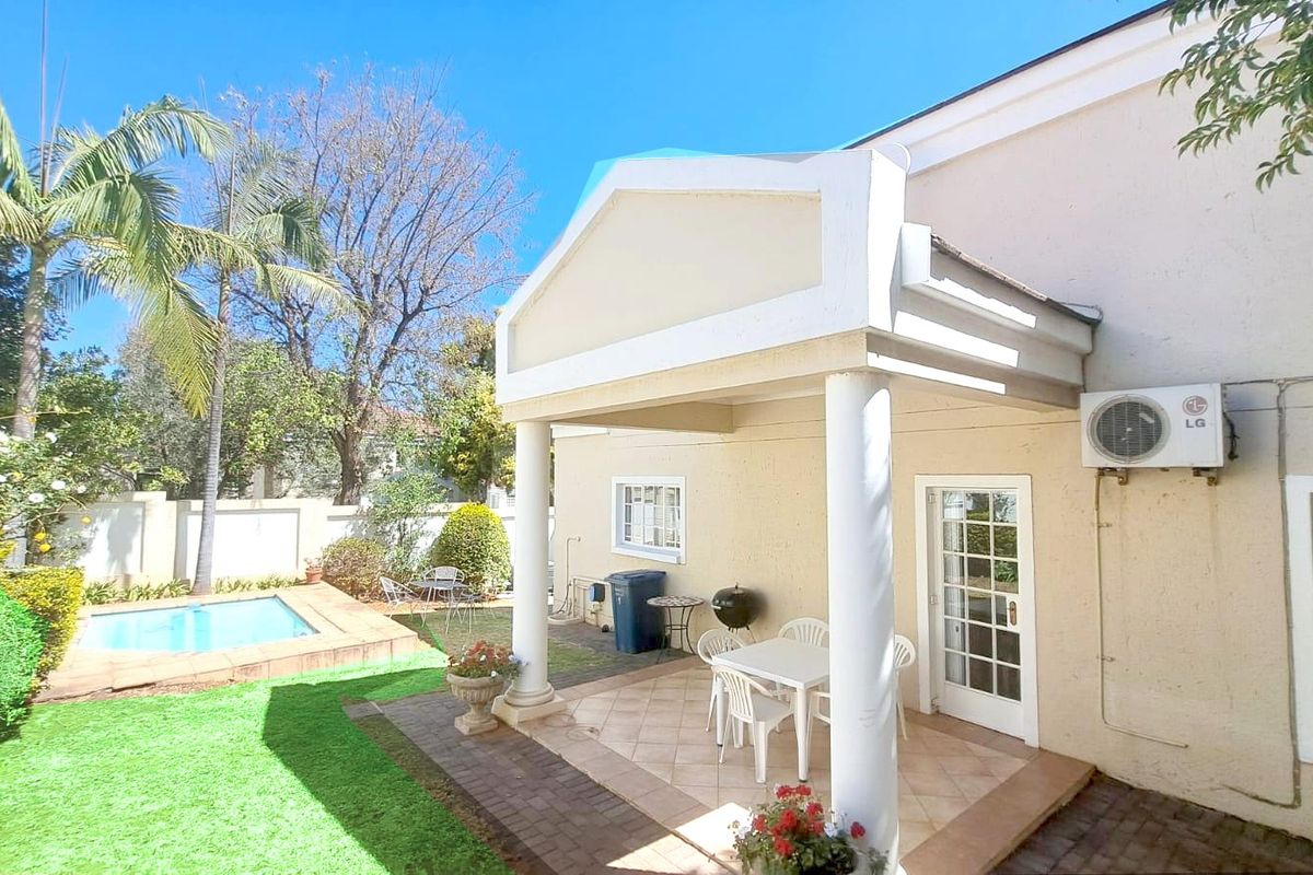 Townhouse For Sale in Sterrewag - Photo 4