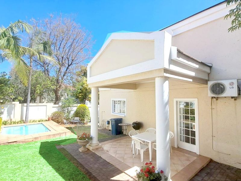 Townhouse For Sale in Sterrewag - Photo 4