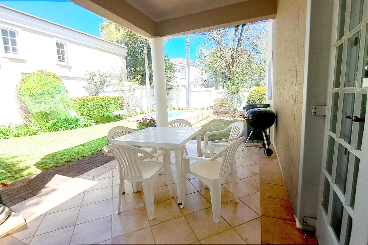 Townhouse For Sale in Sterrewag - Photo 5