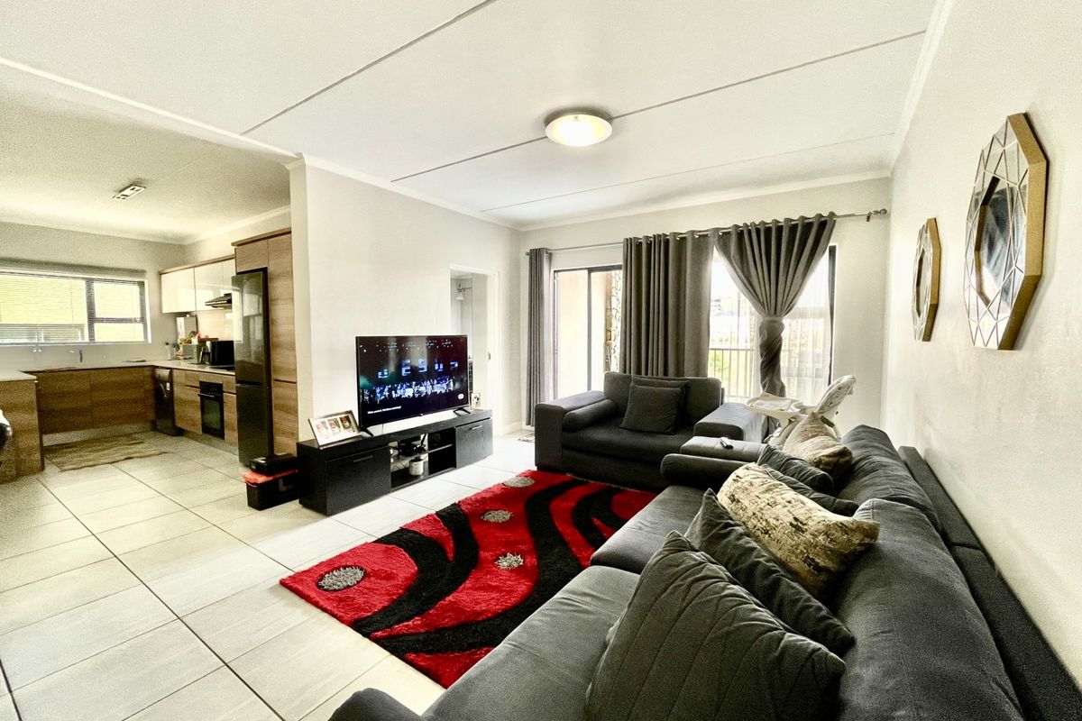 Apartment For Sale in Waterfall - Photo 4