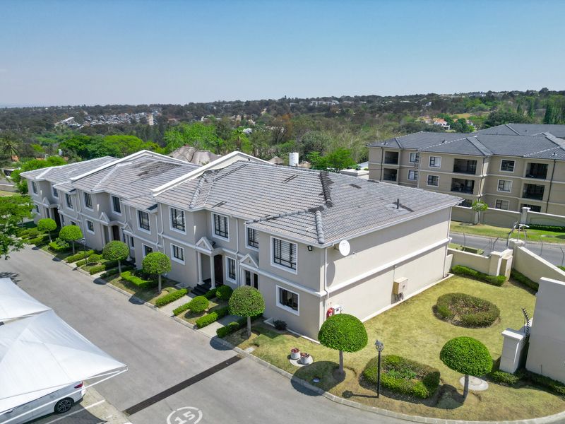 Townhouse For Sale in Carlswald - Photo 5