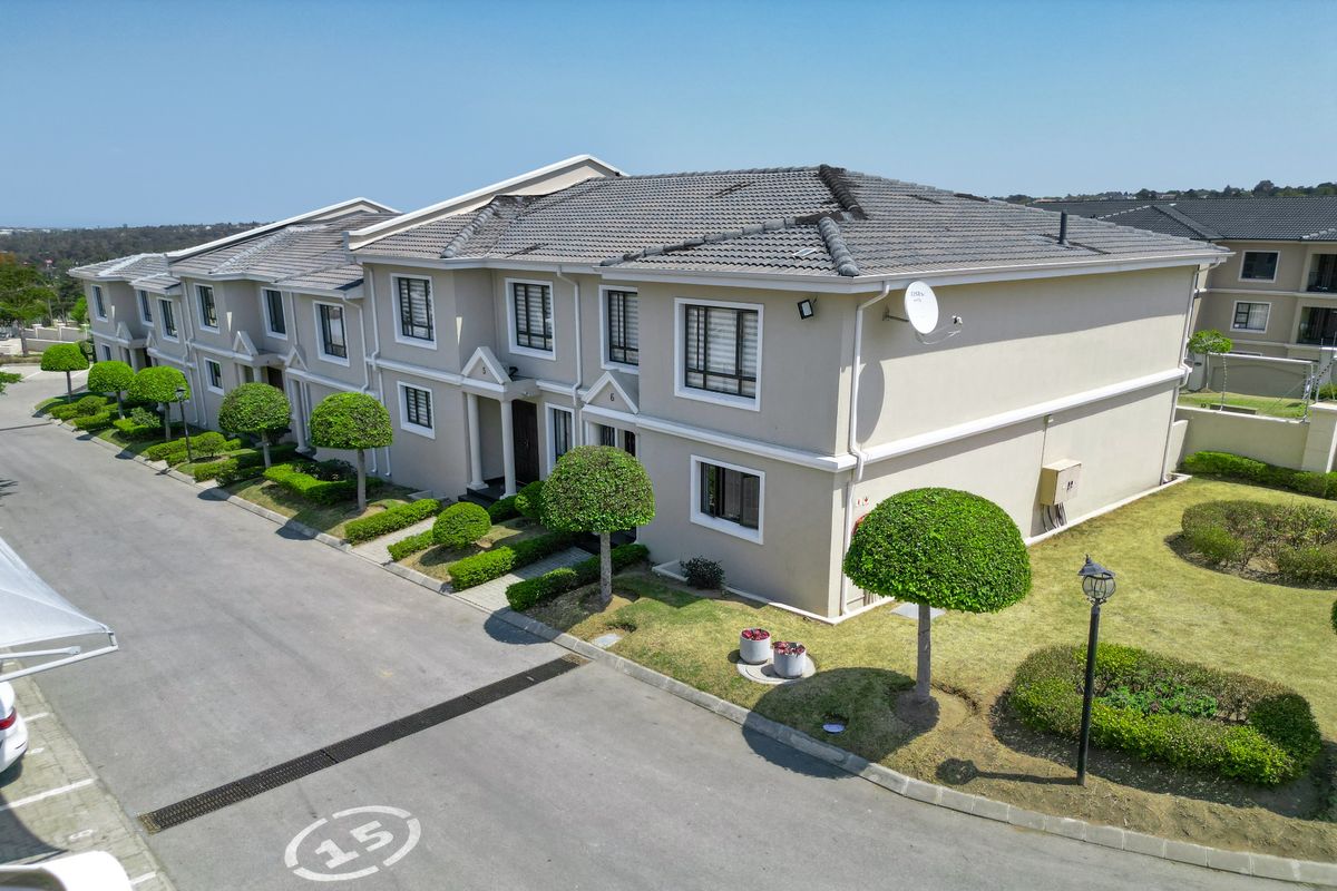 Townhouse For Sale in Carlswald - Photo 4