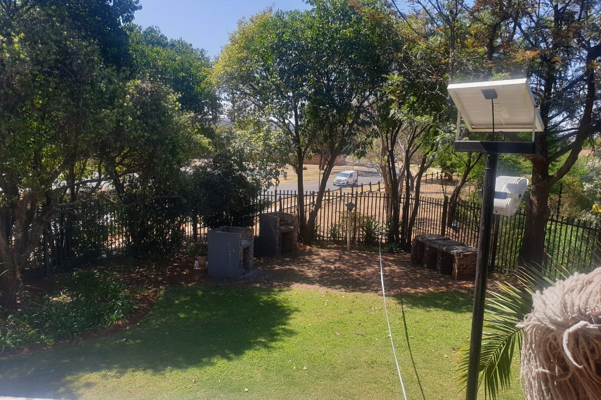 Apartment For Sale in Kilner Park - Photo 2