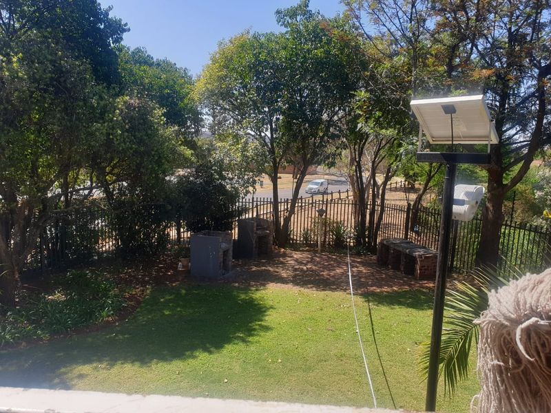 Apartment For Sale in Kilner Park - Photo 2