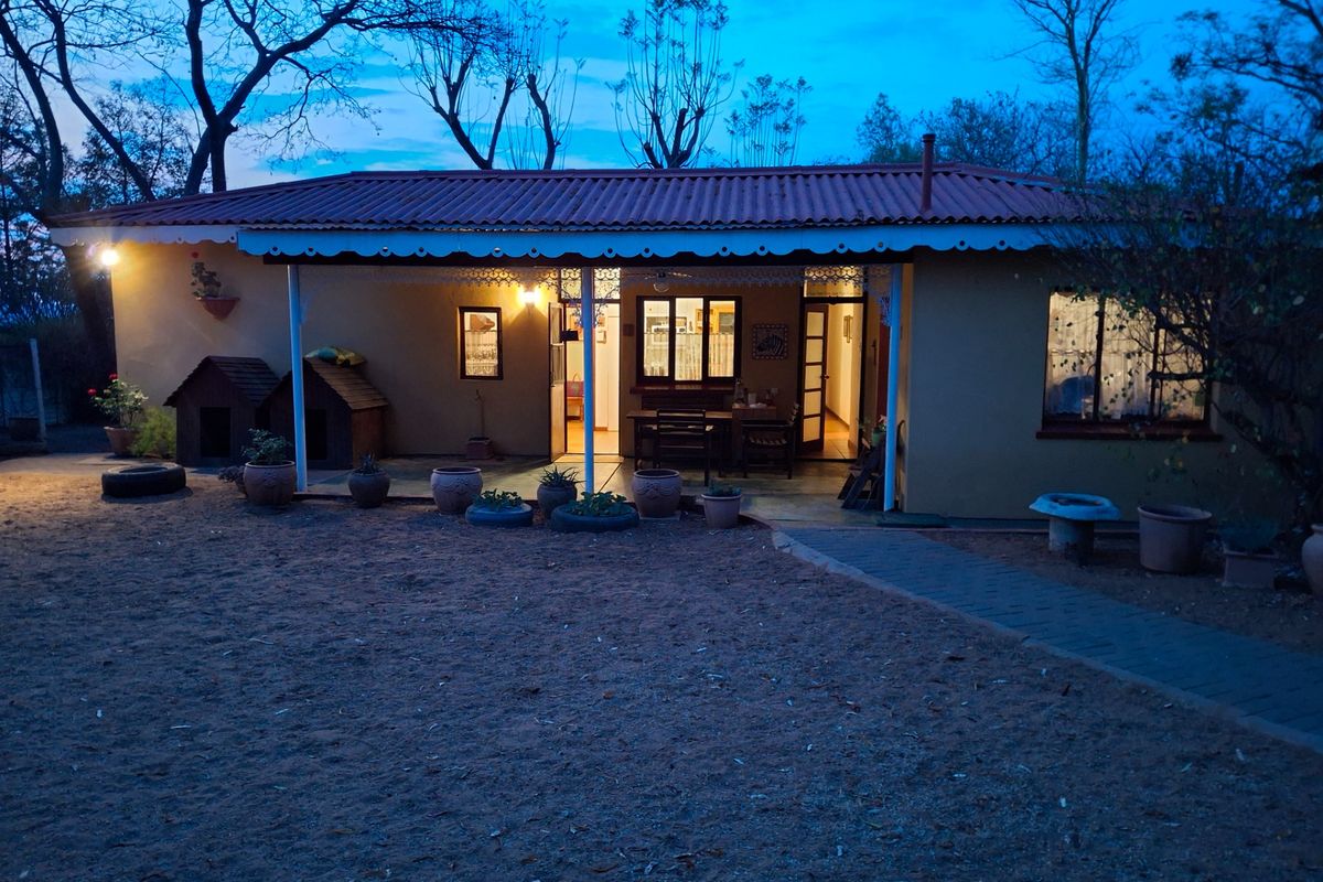 House For Sale in Rooiberg - Photo 4