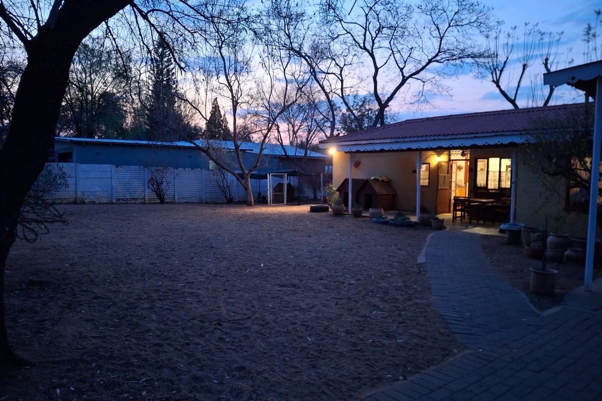 House For Sale in Rooiberg - Photo 5