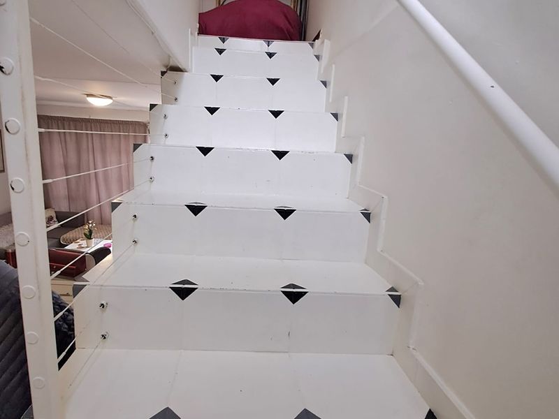 Townhouse For Sale in George South - Photo 6