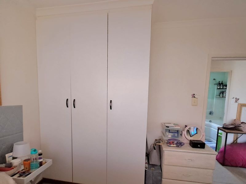 Townhouse For Sale in George South - Photo 9