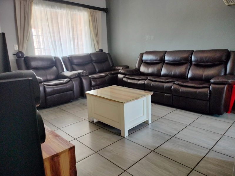 Apartment For Sale in Erand Gardens - Photo 4