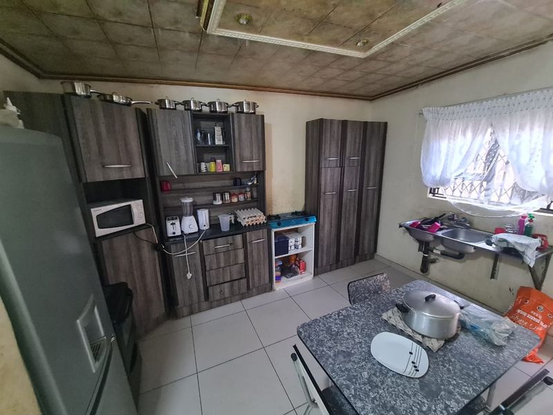 House For Sale in Seshego - Photo 4
