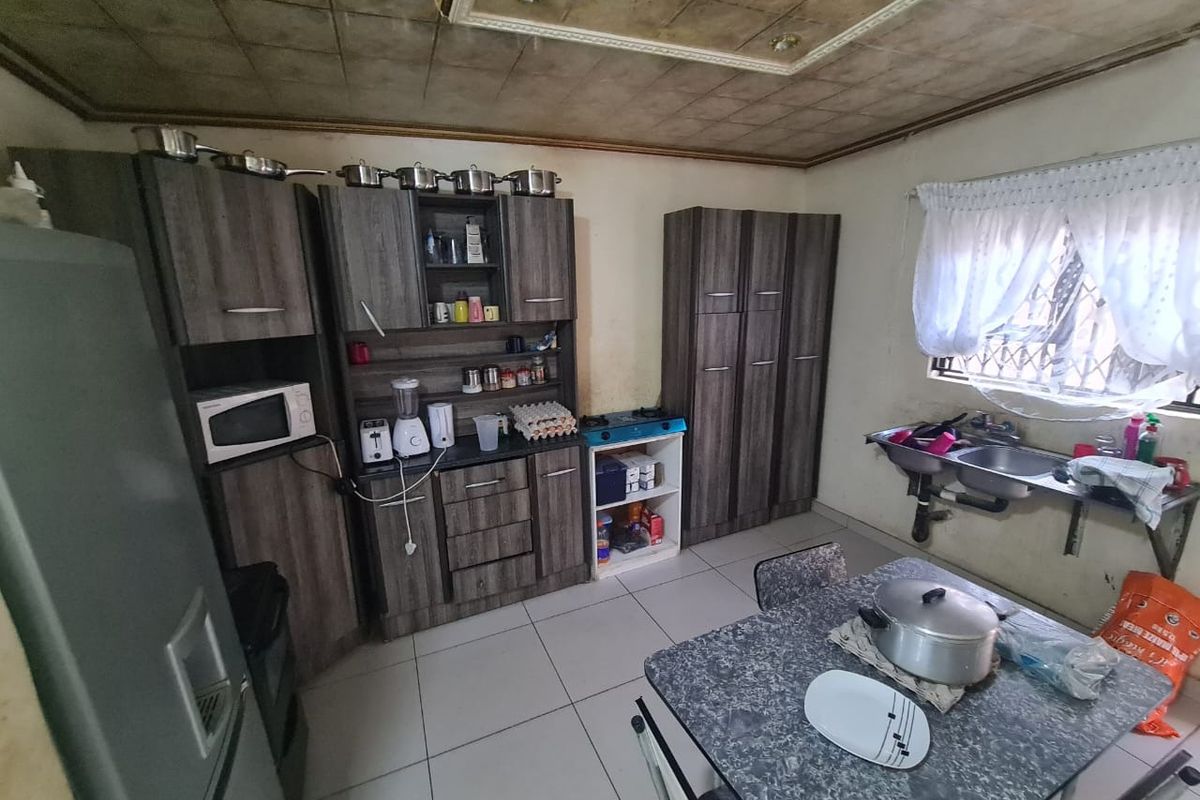 House For Sale in Seshego - Photo 4