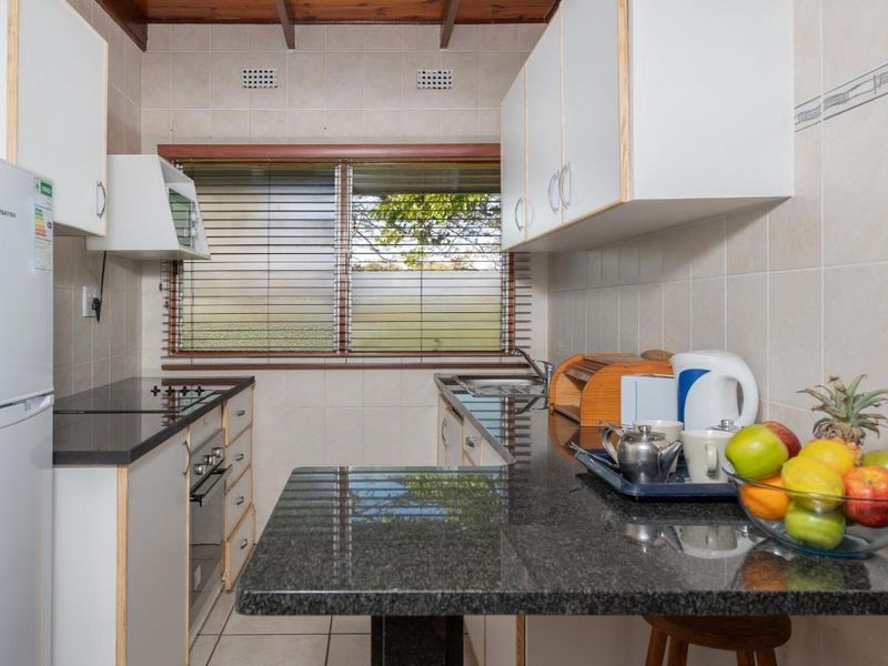 Townhouse For Sale in St Lucia Central - Photo 7