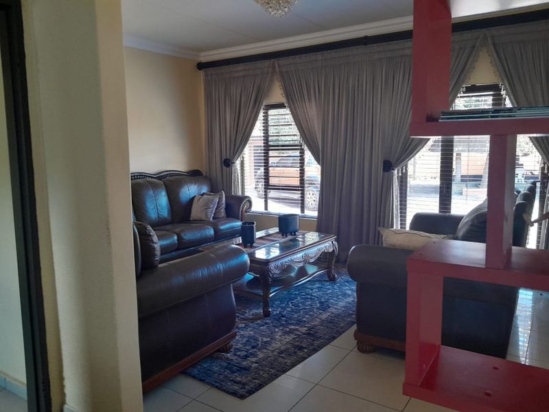 House For Sale in Phalaborwa Central - Photo 5