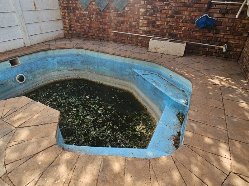 Townhouse For Sale in Diamant Park - Photo 5