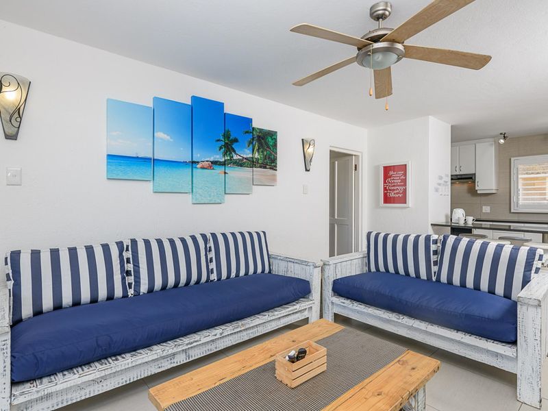 Apartment For Sale in Compensation Beach - Photo 7