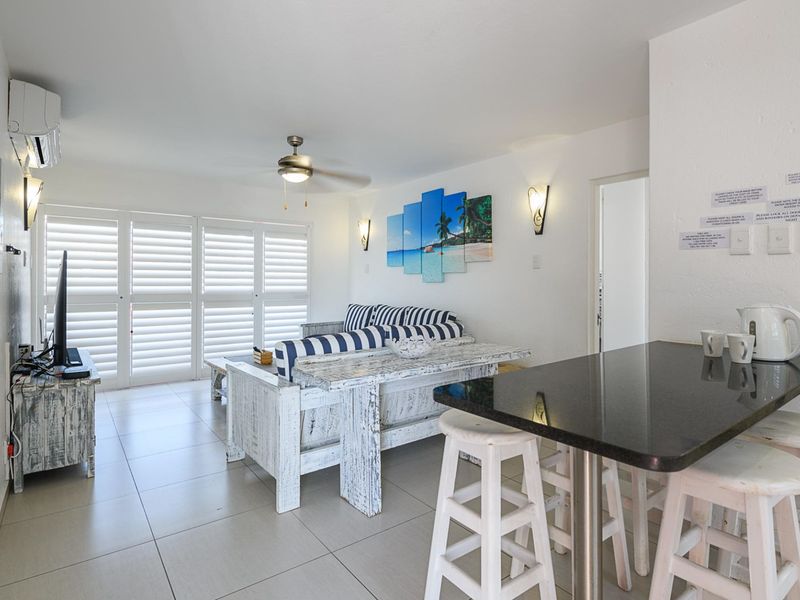 Apartment For Sale in Compensation Beach - Photo 6