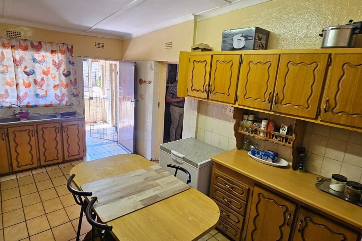 House For Sale in Square Hill Park - Photo 5