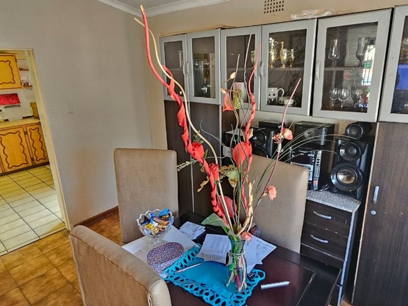 House For Sale in Square Hill Park - Photo 8