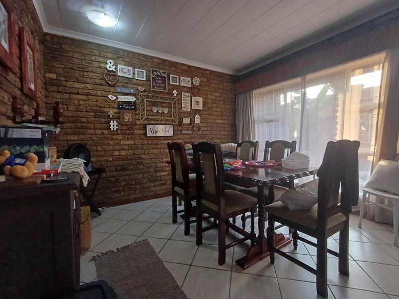 Townhouse For Sale in Neserhof - Photo 6