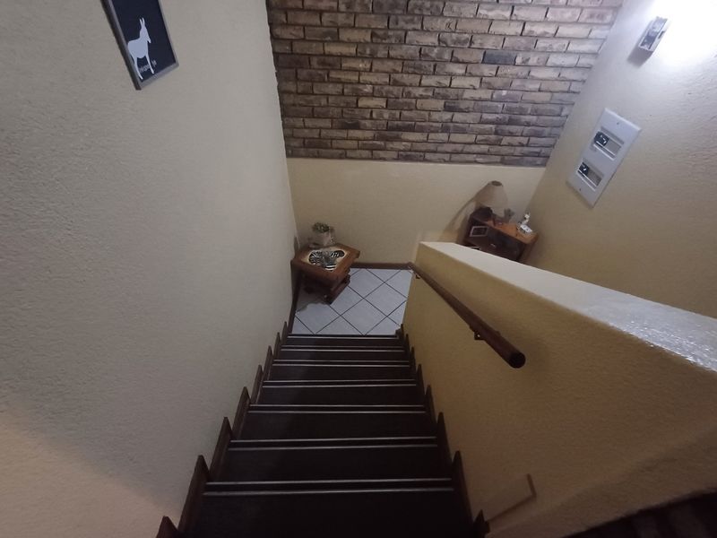 Townhouse For Sale in Neserhof - Photo 8