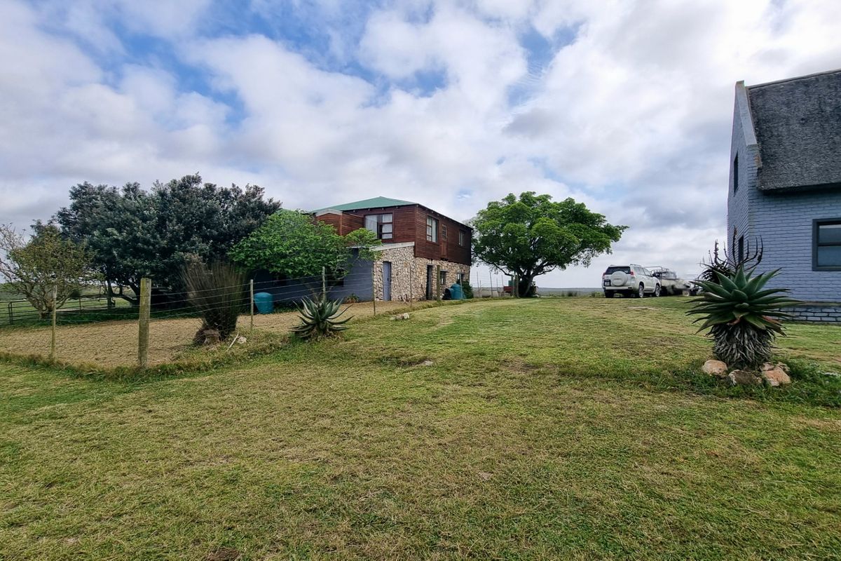 Farm For Sale in Stilbaai Rural - Photo 3