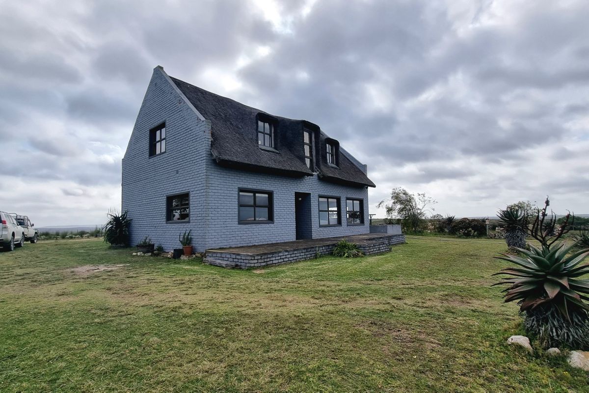 Farm For Sale in Stilbaai Rural - Photo 2