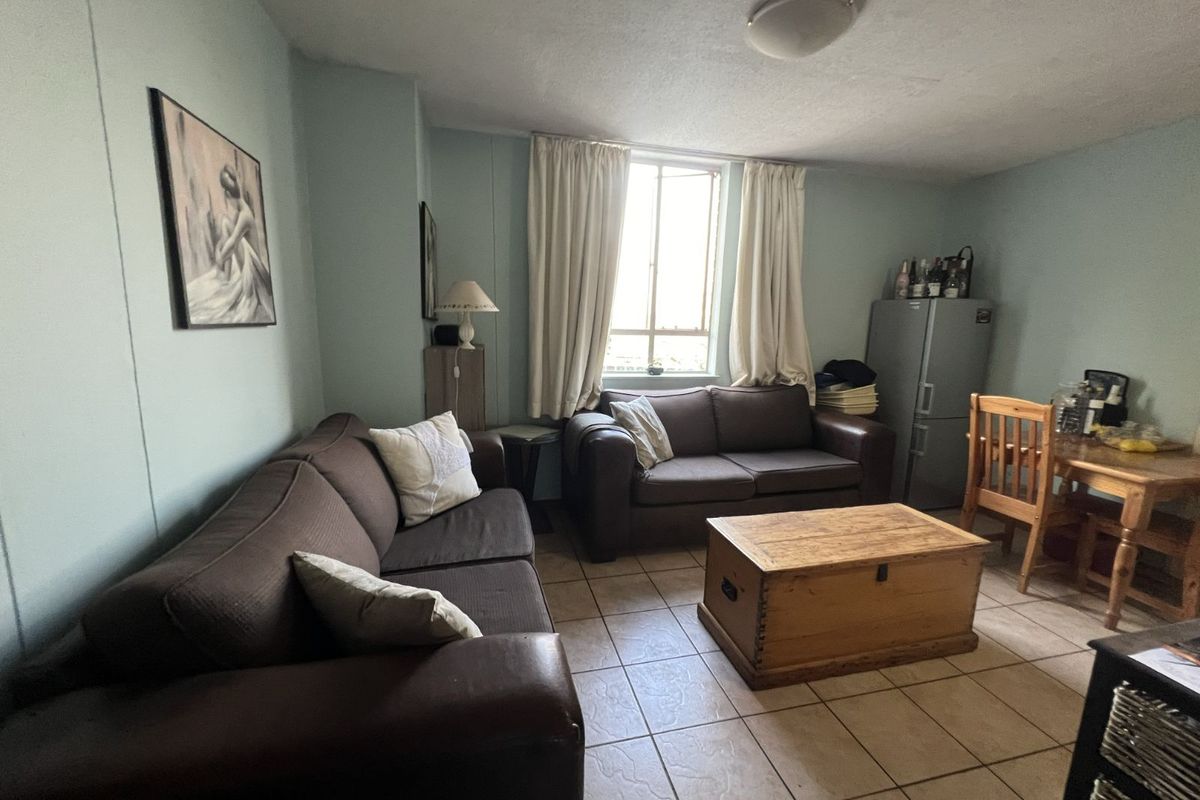 Apartment For Sale in Hillcrest - Photo 3