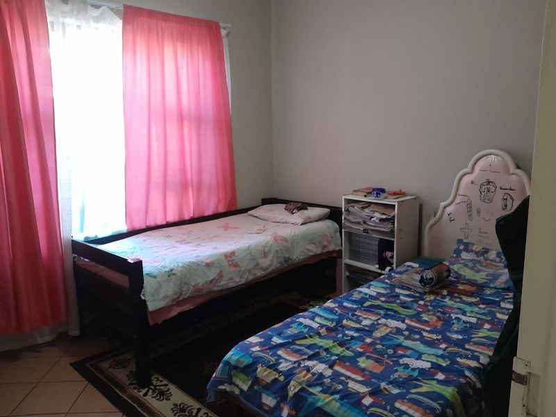 Townhouse For Sale in Kuruman Central - Photo 9