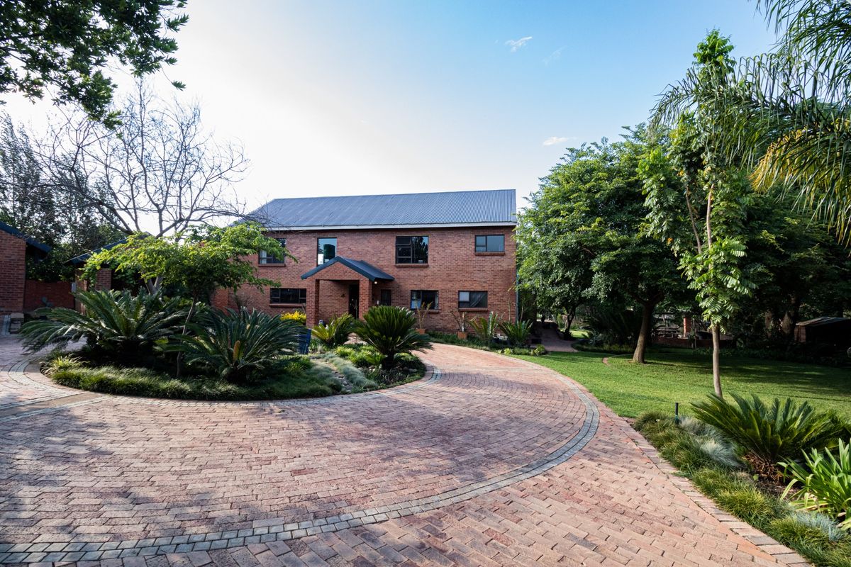 House For Sale in Lammermoor - Photo 3