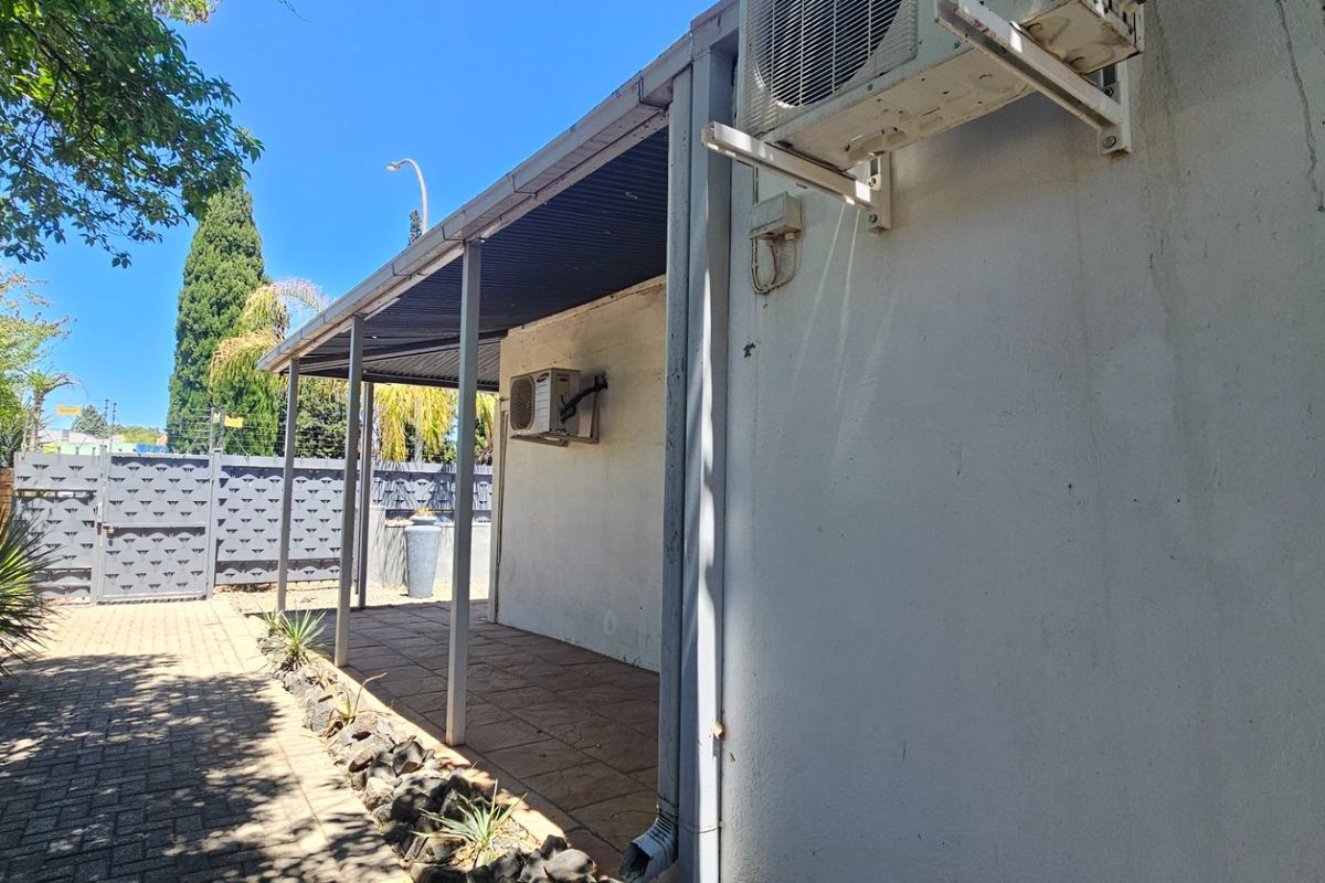 House For Sale in Belgravia - Photo 3