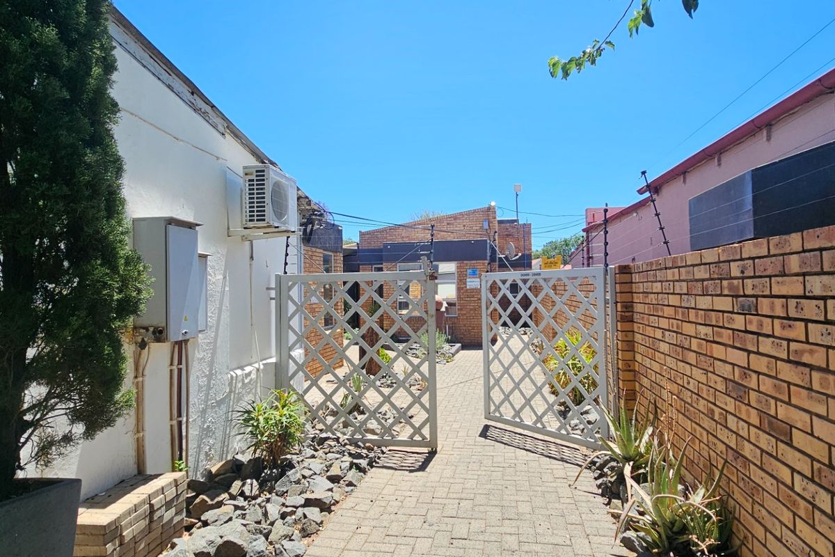 House For Sale in Belgravia - Photo 4