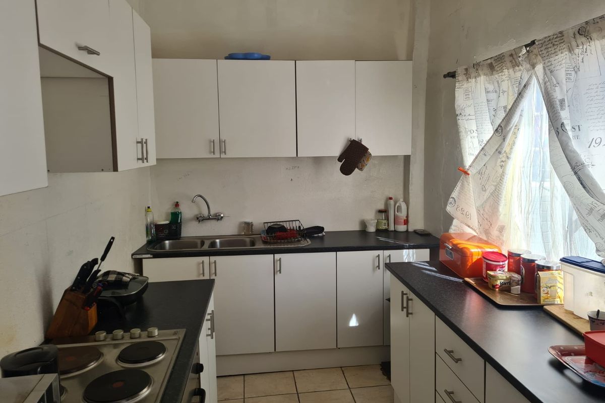 House For Sale in Kimberley North - Photo 3